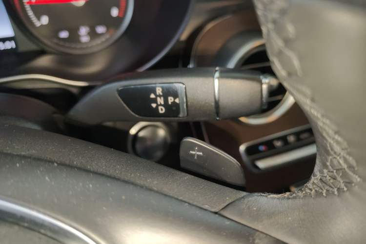 Used Mercedes-Benz GLC 2016 GLC 300 4MATIC Dynamic Model
