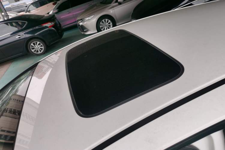 Used Honda Fit 2016 1.5L LXS CVT Comfort Sunroof Version Roof