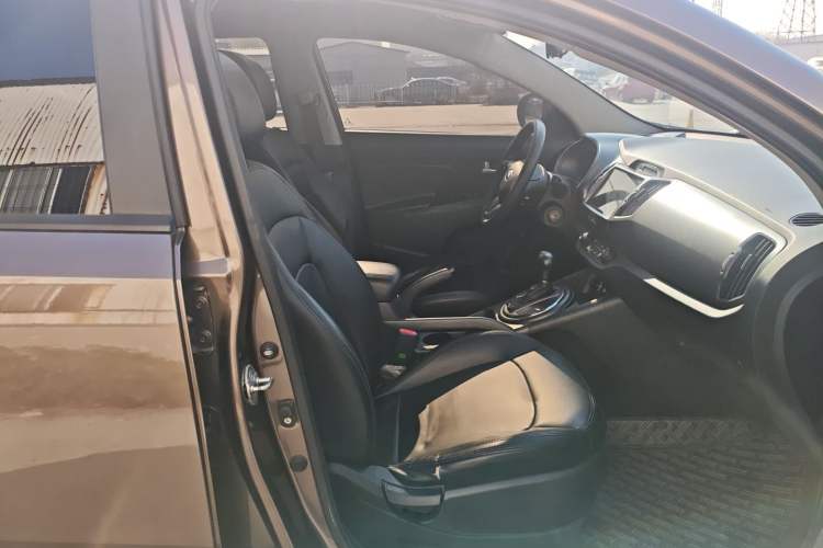 Used Kia Sportage R 2015 2.0L Automatic Two-Wheel Drive GL
