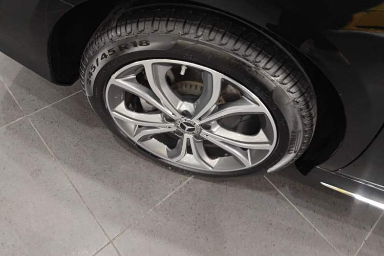 Used Mercedes-Benz E-Class 2023 Restyled E 300 L Sporty and Stylish Edition
