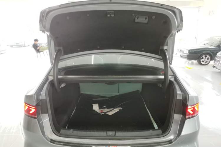 Used BYD Qin PLUS 2021 DM-i 120KM Flagship Model Trunk
