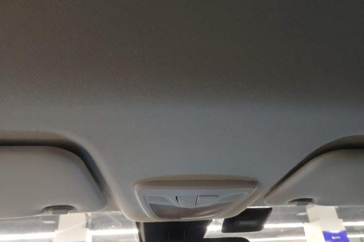 Used Baojun 530 2021 Global Car Anniversary Edition 1.5T CVT Luxury Model 5 Seats
