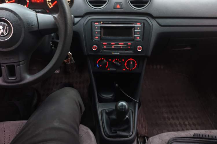 Used Volkswagen Jetta 2015 Value Edition 1.6L Manual Fashionable Style
