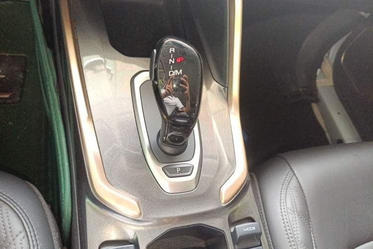 Used Haval H6 2020 1.5 GDIT Automatic Platinum Champion Edition Gear Lever