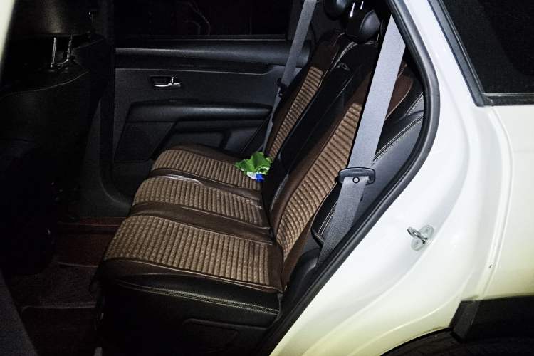 Used Kia KX7 2017 2.0T Automatic Two-Wheel Drive GLS 7-Seater
