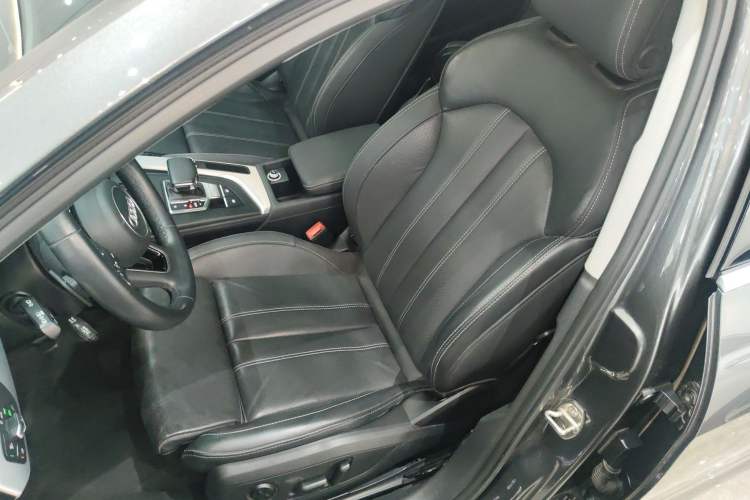 Used Audi A4L 2023 40 TFSI Fashion Dynamic Model
