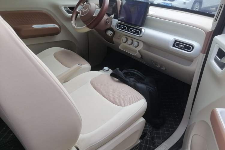 Used Wuling Hongguang MINIEV 2024 3rd Generation 215km Youth Edition
