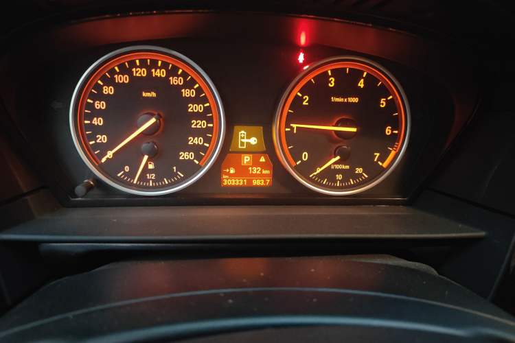 Used BMW 5 Series 2010 523Li Leading Model
