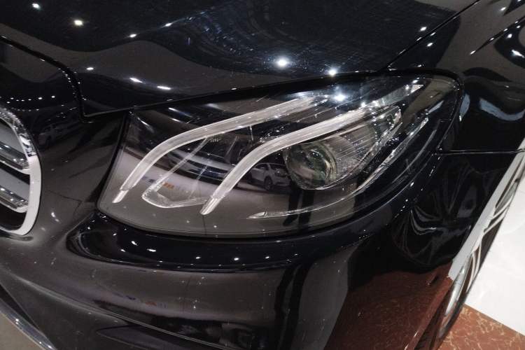 Used Mercedes-Benz E-Class 2018 Facelift E 200 L Sport Edition