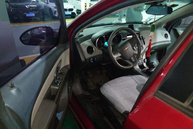 Used Chevrolet Cruze 2012 1.6L SL MT
