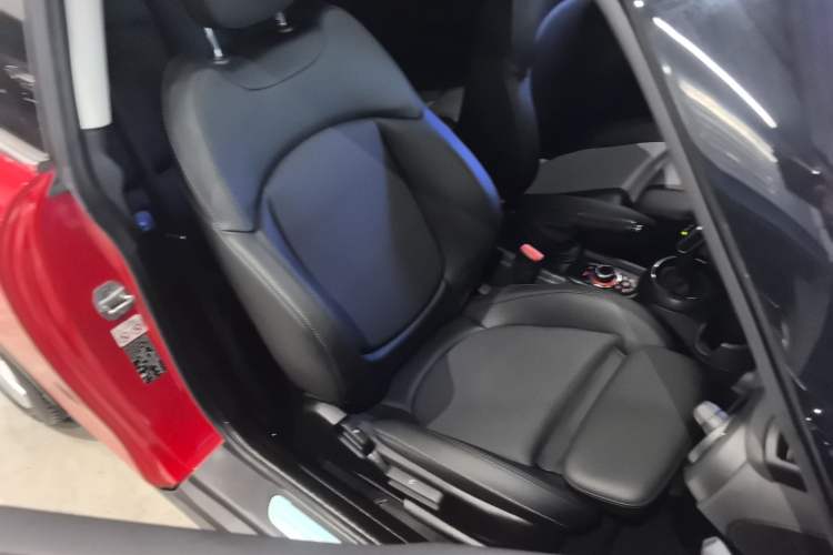 Used MINI MINI 2022 1.5T COOPER Classic Edition