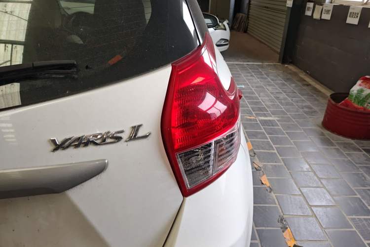 Used Toyota YARiS L Zhi Xuan 2015 1.5E Automatic Charm Edition Exterior 3