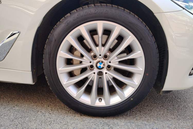 Used BMW 5 Series 2018 530Li Leading Edition Luxury Package
