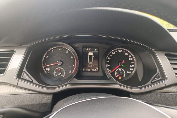 Used Volkswagen Passat 2016 330TSI DSG Luxury Edition Instrument Cluster