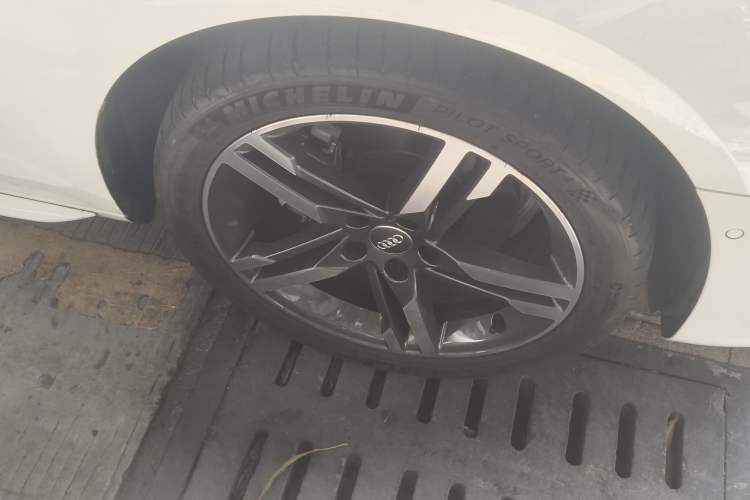 Used Audi A4L 2020 40 TFSI Luxury Dynamic Model