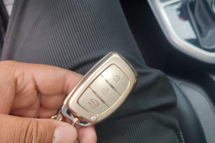 Used Hyundai ix25 2017 1.6L Automatic Smart Version Vehicle Key