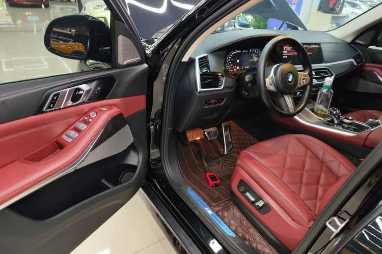 Used BMW X5 2022 Restyled xDrive 30Li Luxury Version M Sport Package
