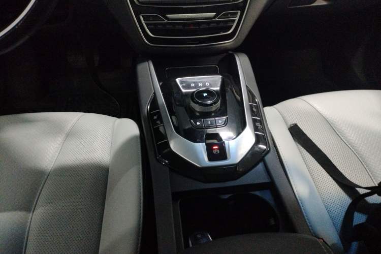 Used BAIC Beijing EU5 2018 R550 Smart Trend Edition
