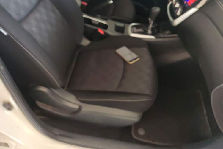 Used Nissan Tiida 2019 1.6L CVT Cool Edition China VI Standard Right Front Seat