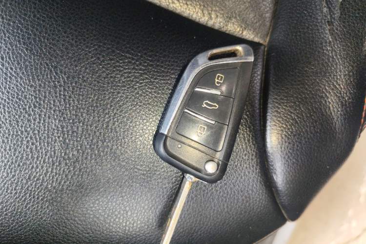 Used Volkswagen Polo 2016 1.4L Manual Fashion Model
