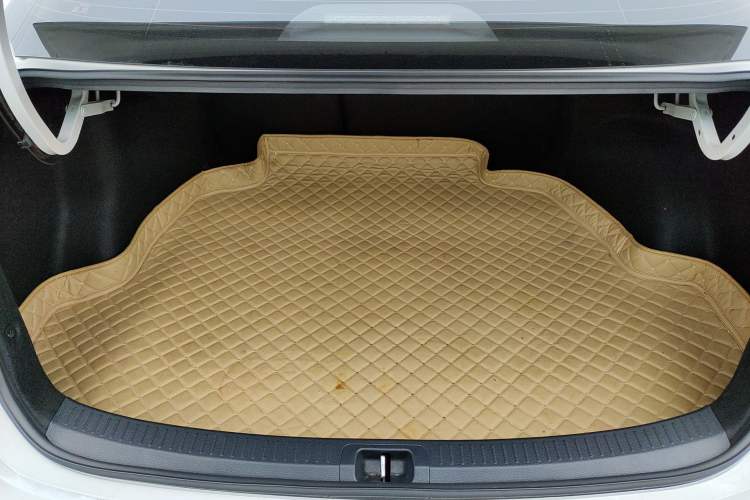 Used Toyota Levin 2023 Smart Electric Hybrid Dual-Engine 1.8L Luxury Edition
