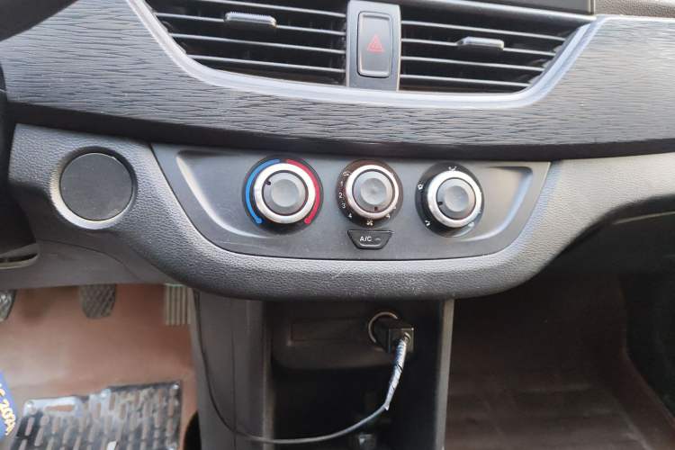 Used Baojun 310 2016 1.2L Manual Value Edition