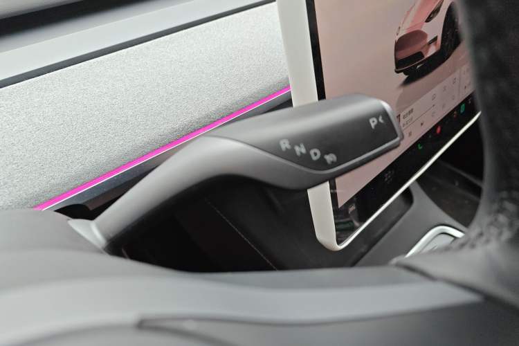 Used Tesla Model Y 2024 Rear-Wheel-Drive Version
