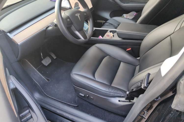 Used Tesla Model Y 2022 Rear-Wheel-Drive Version