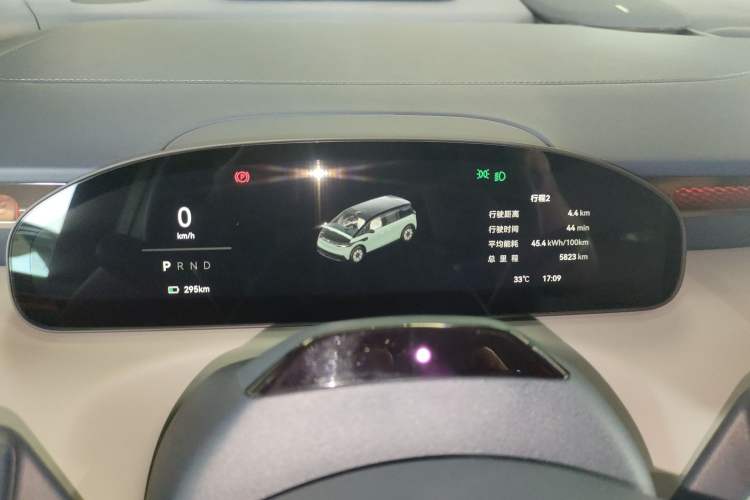 Used Zeekr MIX 2025 Long-Range Intelligent Driving Edition
