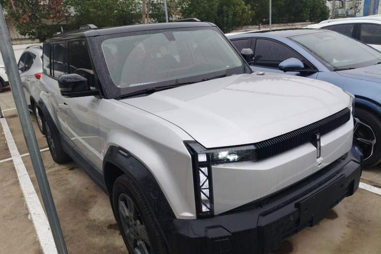 Used iCAR 03 2024 501km Two-Wheel Drive Long-Range Yuechao Edition Front Right 45 Deg