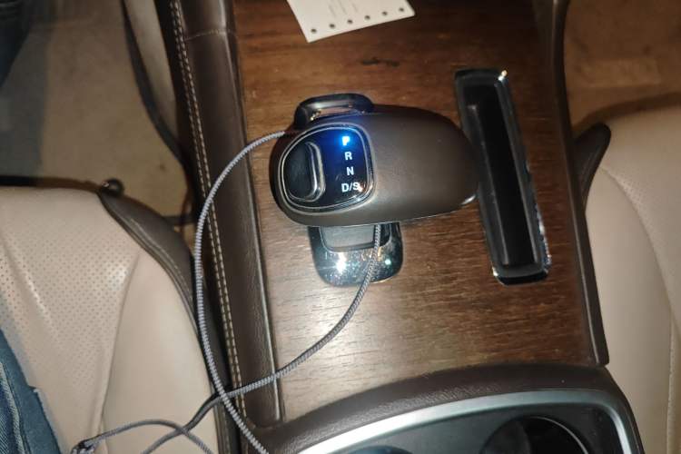 Used Chrysler 300C 2012 3.6L Luxury Edition