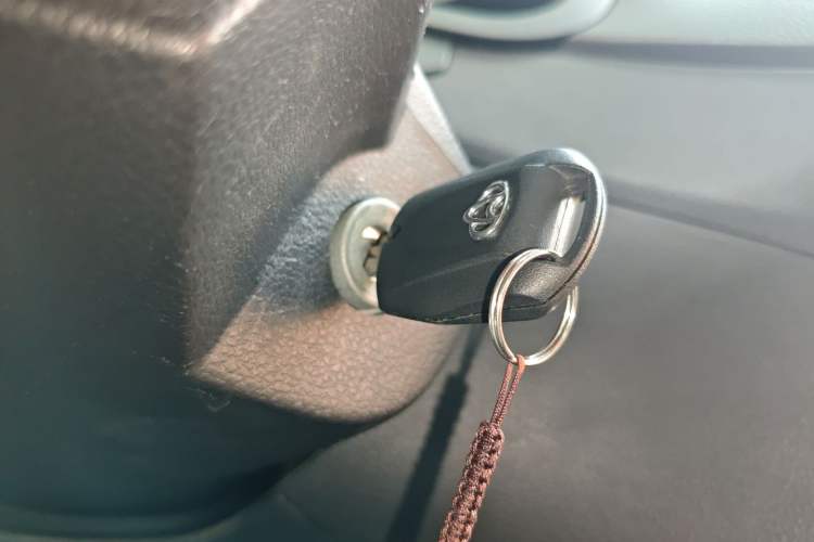 Used CHANGAN KAICHENG Ruixing M70 2019 1.5L Comfort Edition 6-Seater China VI Standard Flat-Top Dual-Swing Doors DAM15KL
