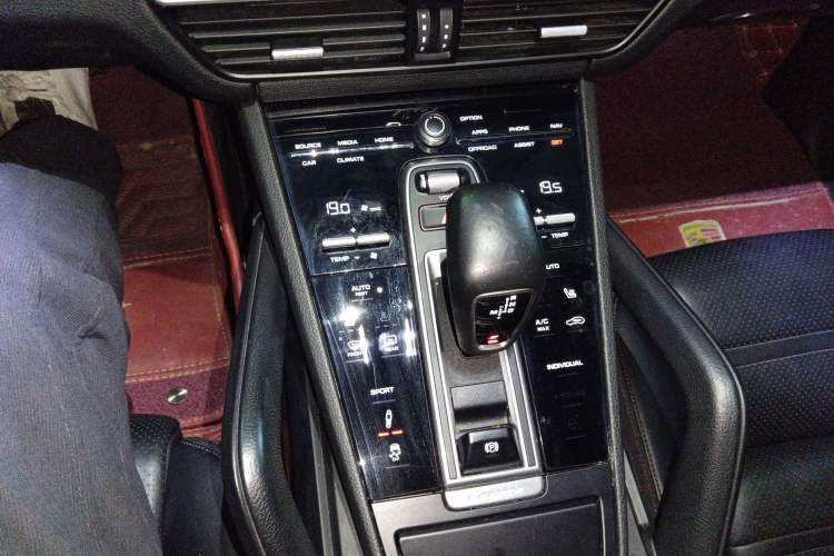 Used Porsche Cayenne 2018 Cayenne 3.0T