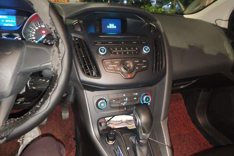 Used Ford Focus 2015 Hatchback 1.6L Automatic Comfort Model