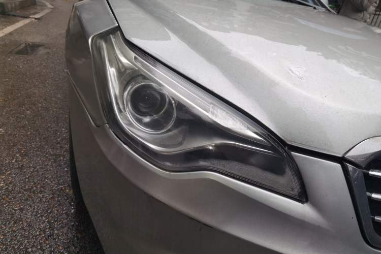 Used Bestune B50 2013 1.6L automatic luxury version Right Front Headlight