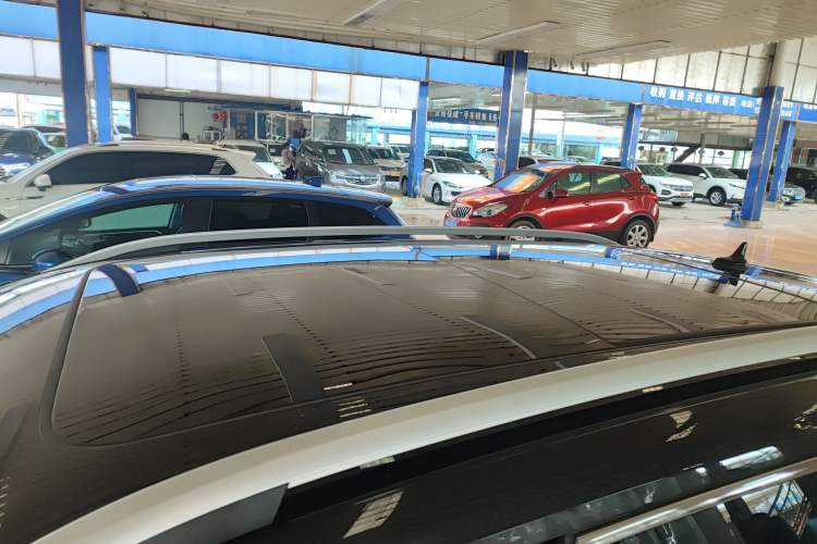 Used Volkswagen Tharu 2023 300TSI Two-Wheel-Drive Full Moon Edition Roof