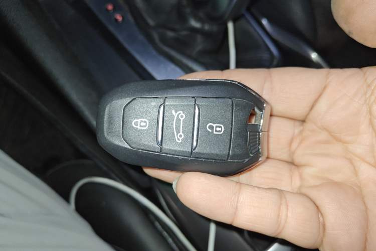 Used DS 5 2013 1.6T Luxury Edition THP160