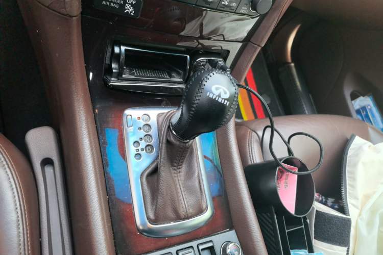 Used Infiniti EX 2011 EX25 Luxury Edition Gear Lever