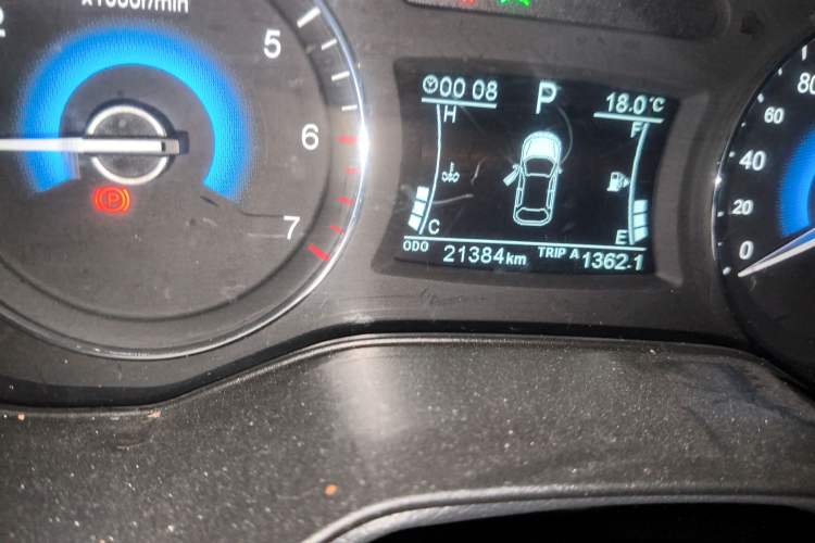 Used Dongfeng Fengon 580 2017 1.5T CVT Smart Style Model
