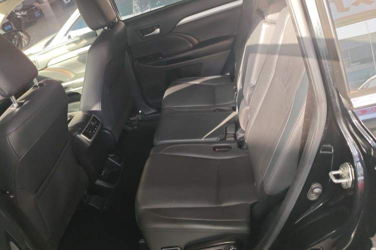 Used Toyota Highlander 2021 2.0T Four-Wheel Drive Luxury Edition 7 Seats
