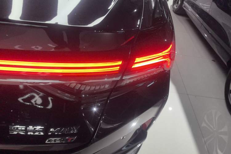 Used Dongfeng Aeolus Yixuan MAX 2021 1.5T Ultra-Stylish Trendsetter Edition Exterior 3