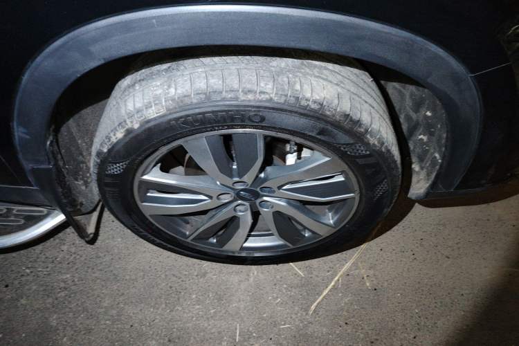 Used Geely Auto Haoyue 2022 1.8TD DCT Luxury 7-Seater Right Front Wheel Hub