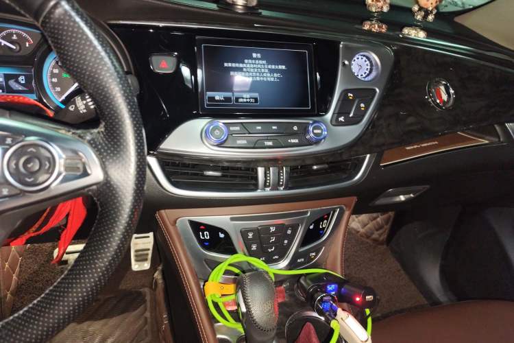 Used Buick Envision 2015 20T Four-Wheel Drive Luxury Model
