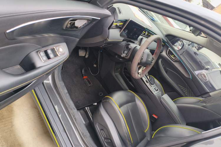 Used Roewe RX5 2021 PLUS 330TGI Automatic National Trend Intelligent Deluxe Edition Driver Seat