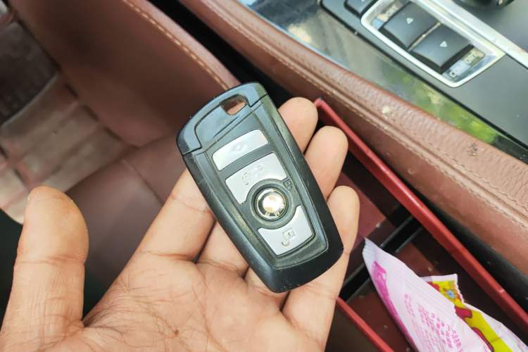 Used BMW 5 Series 2014 520Li Elegant Model Vehicle Key