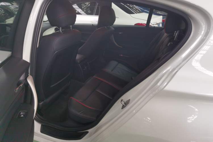 Used BMW 1 Series 2013 Facelifted 118i Leading Edition