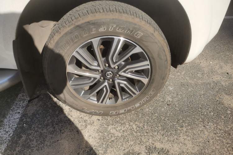 Used Nissan Terra 2020 2.5L XE Manual Two-Wheel-Drive Elite Edition