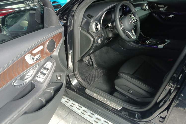 Used Mercedes-Benz GLC 2020 GLC 300 L 4MATIC Dynamic Edition