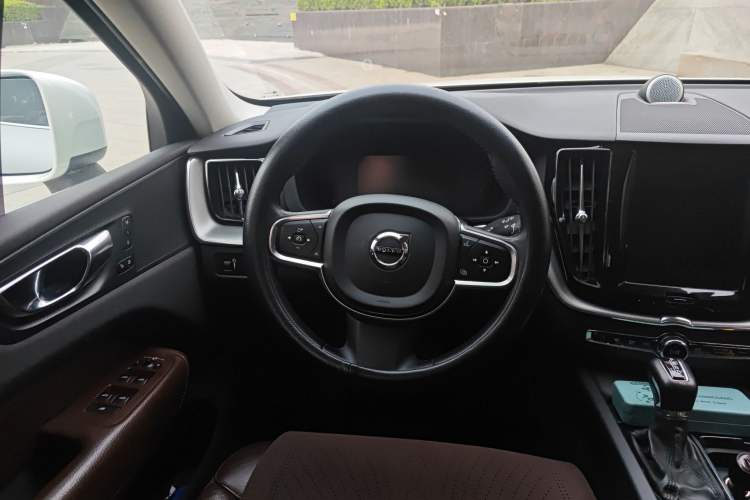 Used Volvo XC60 2020 T5 4x4 Zhiyi Luxury Edition