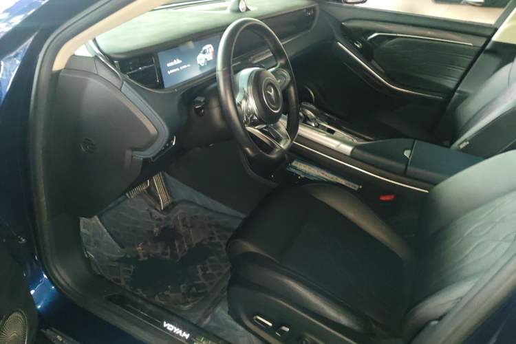 Used VOYAH FREE 2021 Four-Wheel Drive Standard Range-Extended Exclusive Luxury Package
